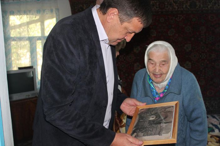 Ветеран Великой Отечественной войны А.М. Пряхина отмечает своё 95-летие