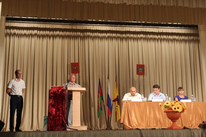 Сессия Совета Среднечелбасского сельского поселения по вступлению в должность главы Среднечелбасского сельского поселения