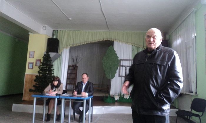 На фото: сход граждан в Старолеушковском сельском поселении