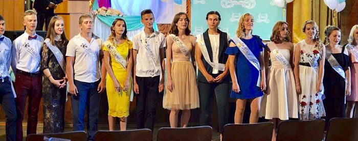 На фото: выпускные в 9-х классах школ Павловского района