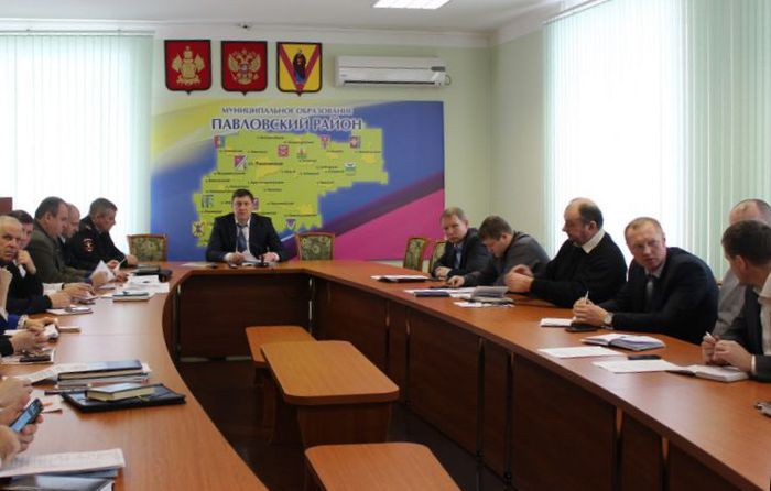 На фото: расширенное заседание антинаркотической комиссии Краснодарского края