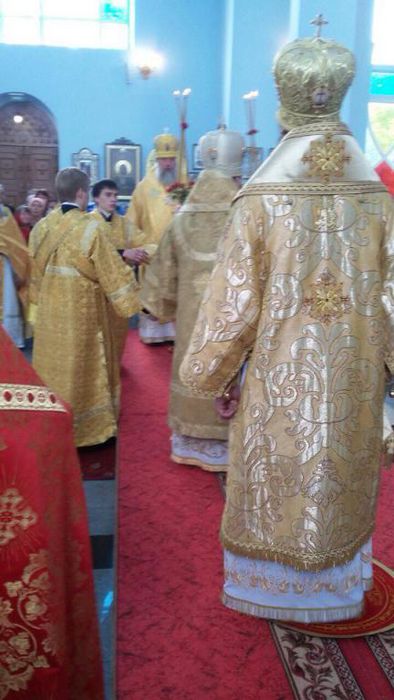 На фото: Епископ Тихорецкий и Кореновский принимает поздравления