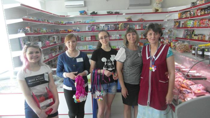 На фото: проведение благотворительной акции в Среднечелбасском поселении