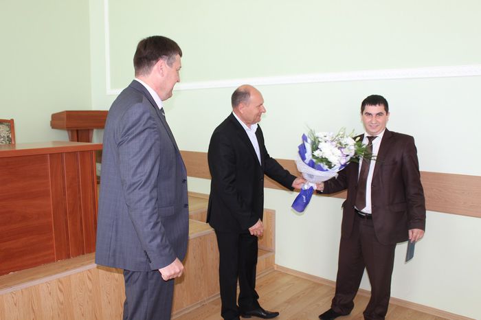 На фото: слева на право В.В.Трифонов, В.И.Лесовой, Е.С.Стрекалов