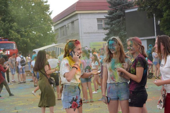 Молодёжный фестиваль «Краски лета»