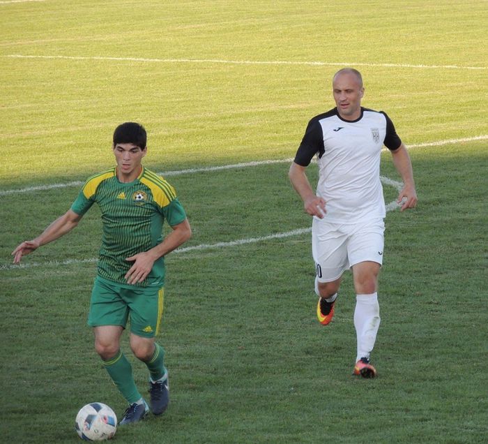 На фото: матч между "Кубань Холдинг" и "Кубань-3" (фото А. Гненик)