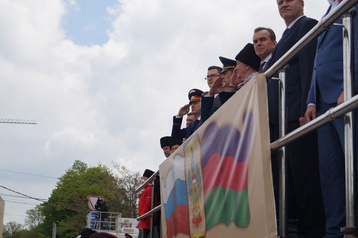 На фото: участники парада Кубанского казачьего войска