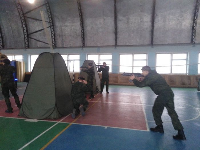 Военно-спортивная игра "Штурм"