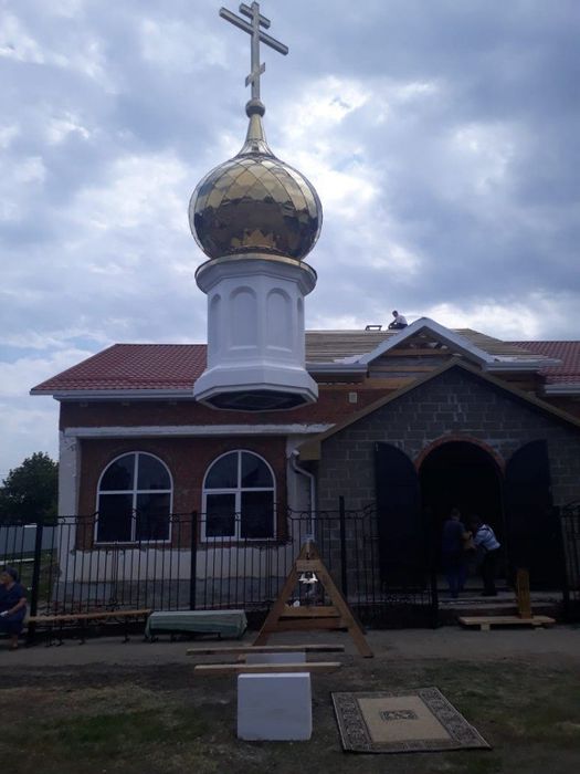 На церкви установили купол