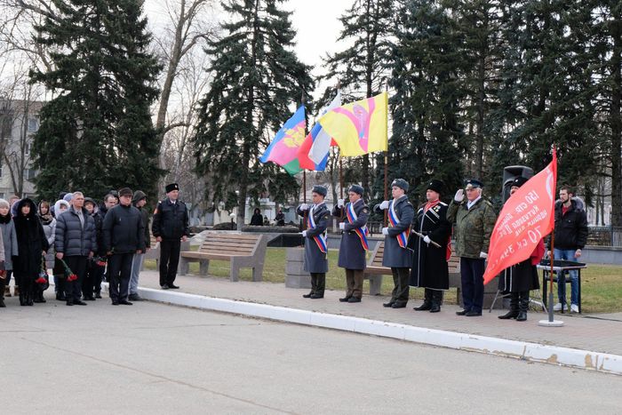 На фото: памятное мероприятие, посвященное 76-ой годовщине освобождения Павловского района