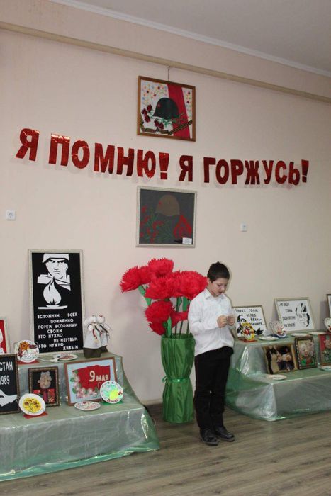 На фото: конкурс чтецов в Новолеушковском ДК