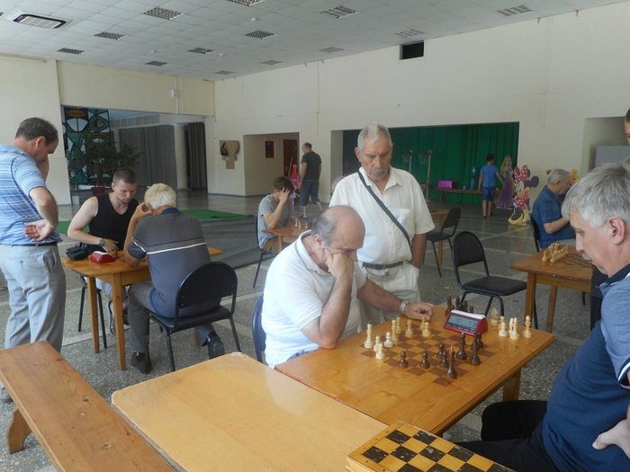 На фото: шахматный турнир