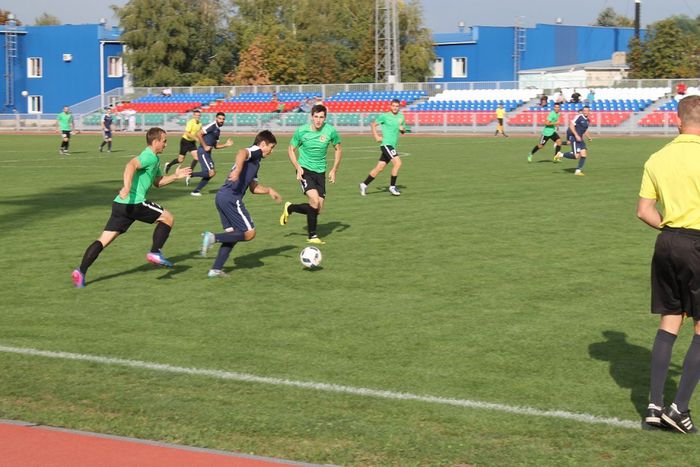 На фото: матч между "Кубань Холдинг-2" и "Пионером"