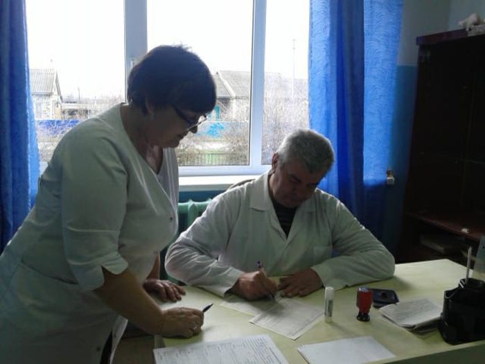 Выездной прием врачей в Новопетровском СП