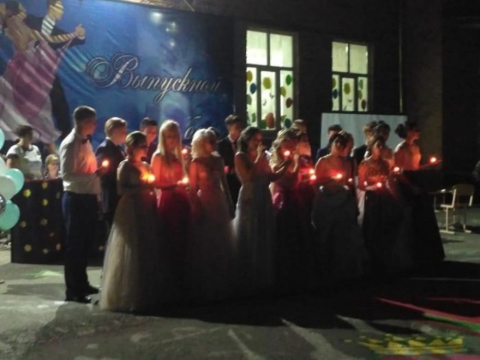 На фото: выпускные вечера в школах Павловского района